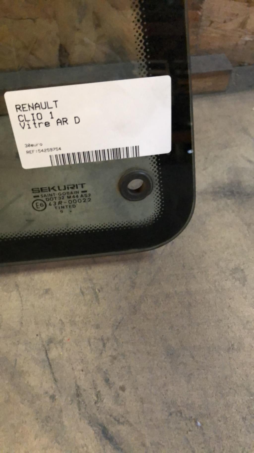 Vitre arriere droit RENAULT CLIO 1  - 1