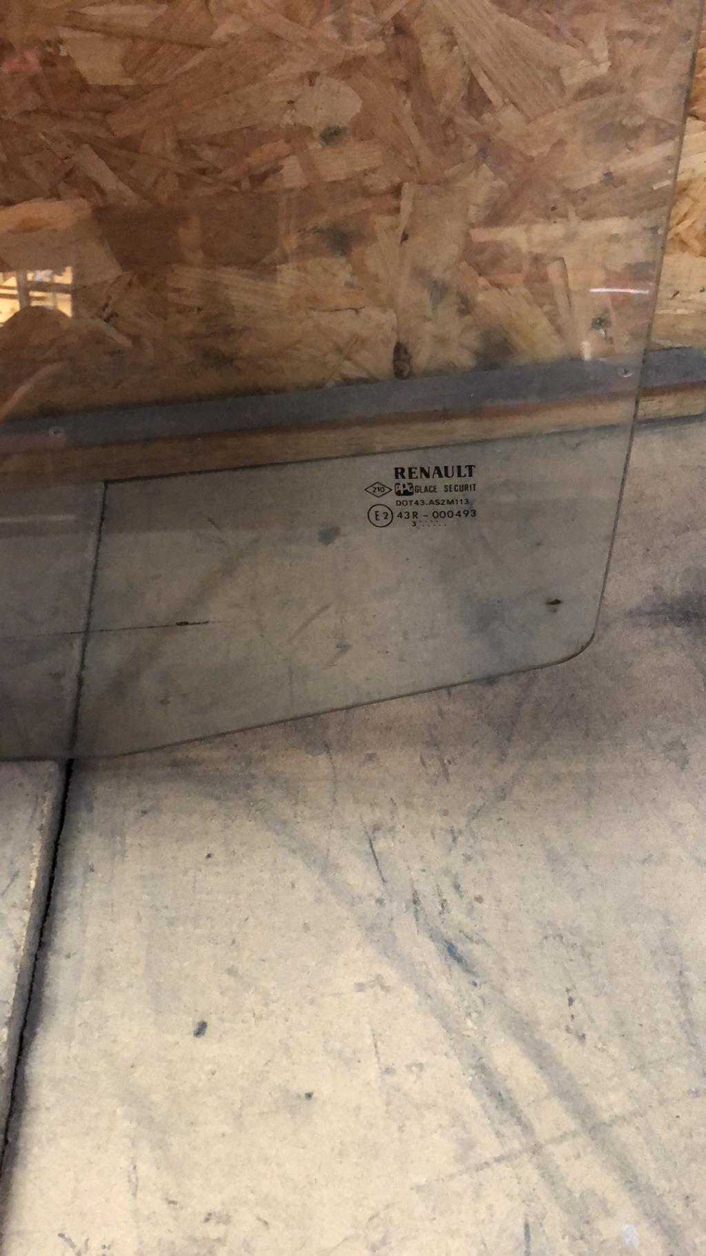 Vitre avant gauche RENAULT CLIO 2  - 1