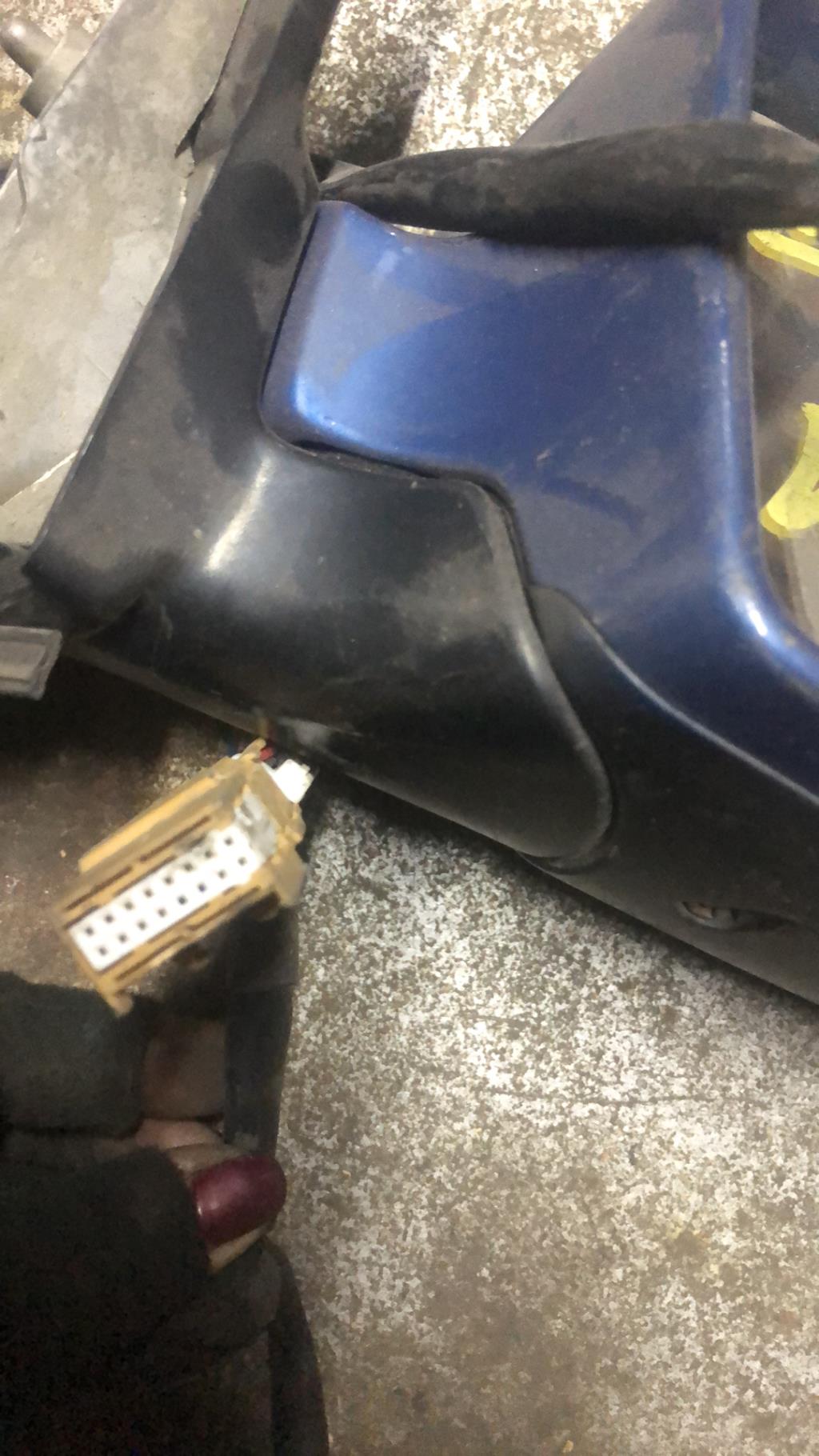 Retroviseur droit AUDI A4 2 PHASE 1 Essence - 1