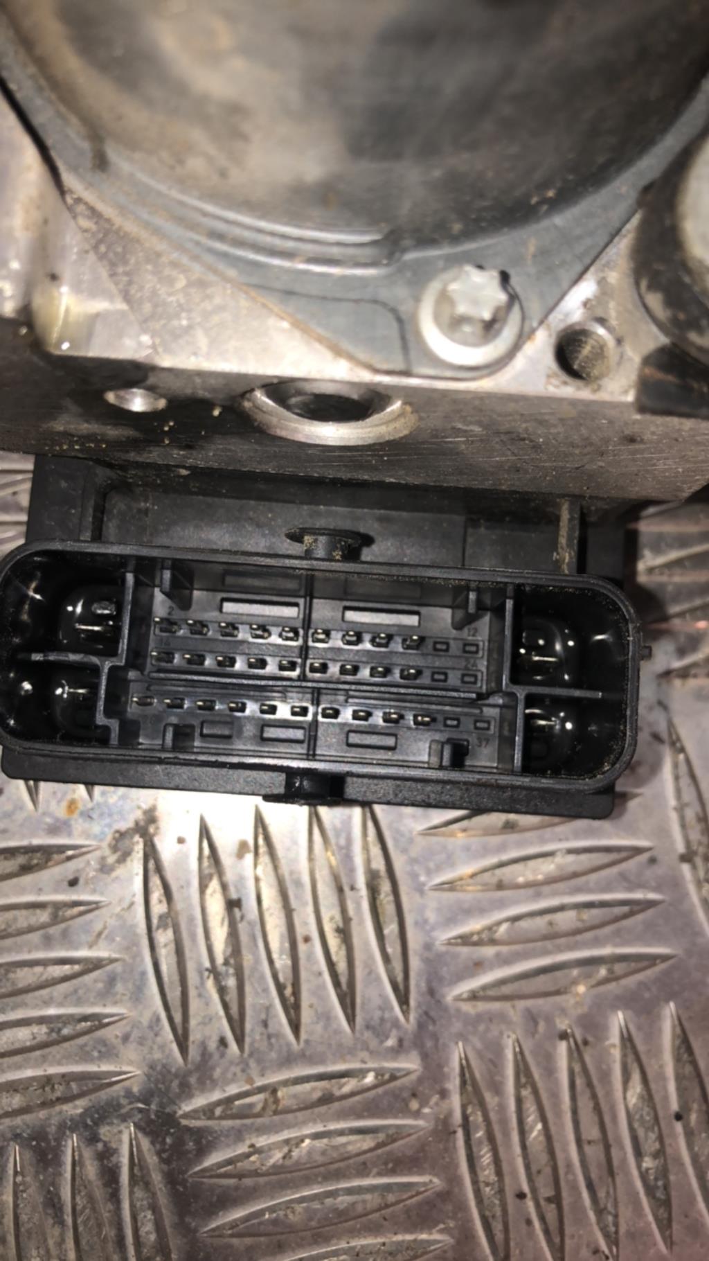 Bloc ABS (freins anti-blocage) CITROEN JUMPY 2 Diesel - 1