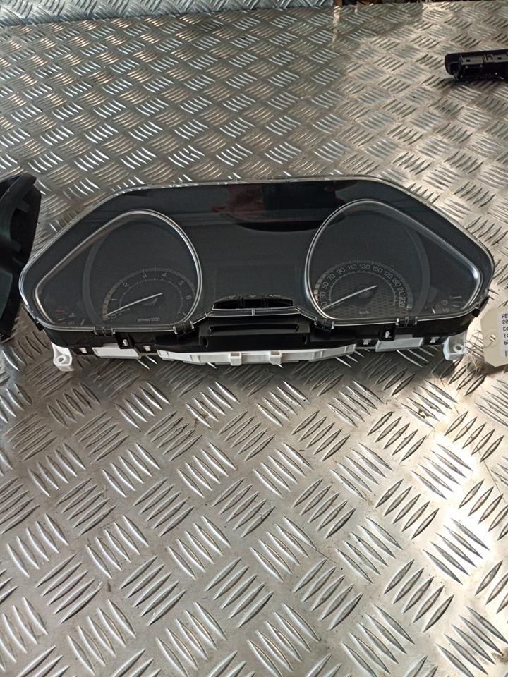 Compteur PEUGEOT 208 1 PHASE 1 Essence - 1