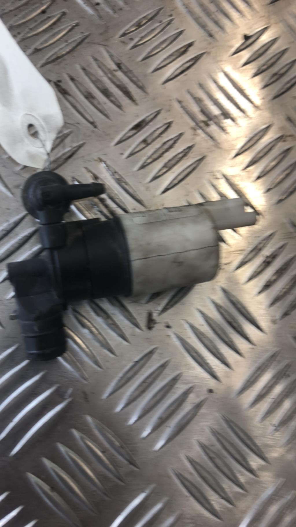 Pompe lave glace avant RENAULT MEGANE 2 PHASE 2 Diesel - 1