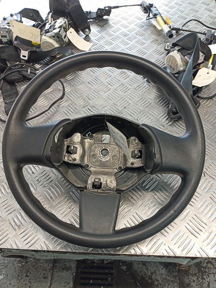 Volant FIAT 500 2 PHASE 1 Essence - 1