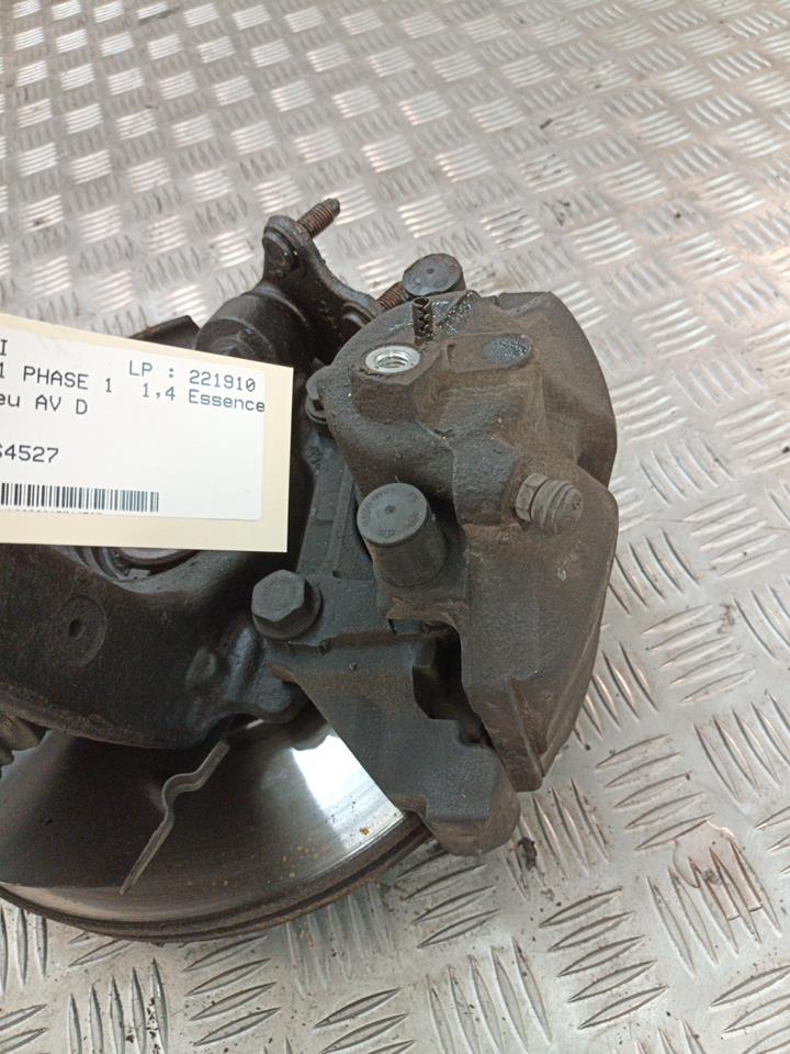 Etrier avant droit (freinage) AUDI A1 1 PHASE 1 Essence - 1