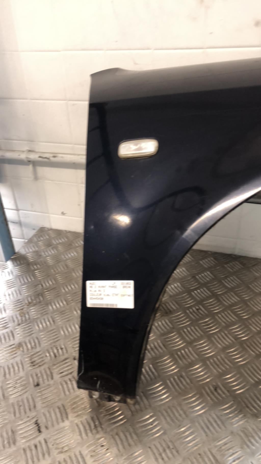 Aile avant droit AUDI A6 2 AVANT PHASE 1 BREAK Diesel - 1