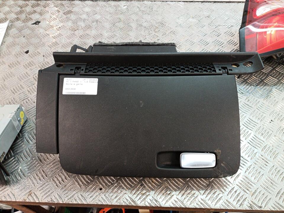 Boite a gants AUDI A1 1 PHASE 1 Essence - 1