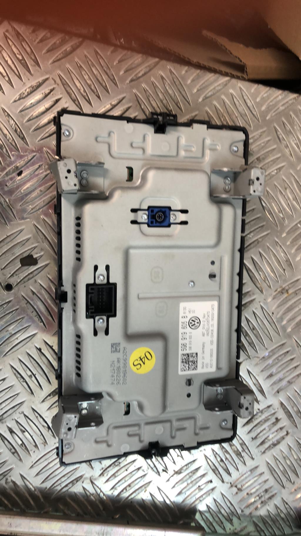 Ecran GPS VOLKSWAGEN T-ROC Essence - 1