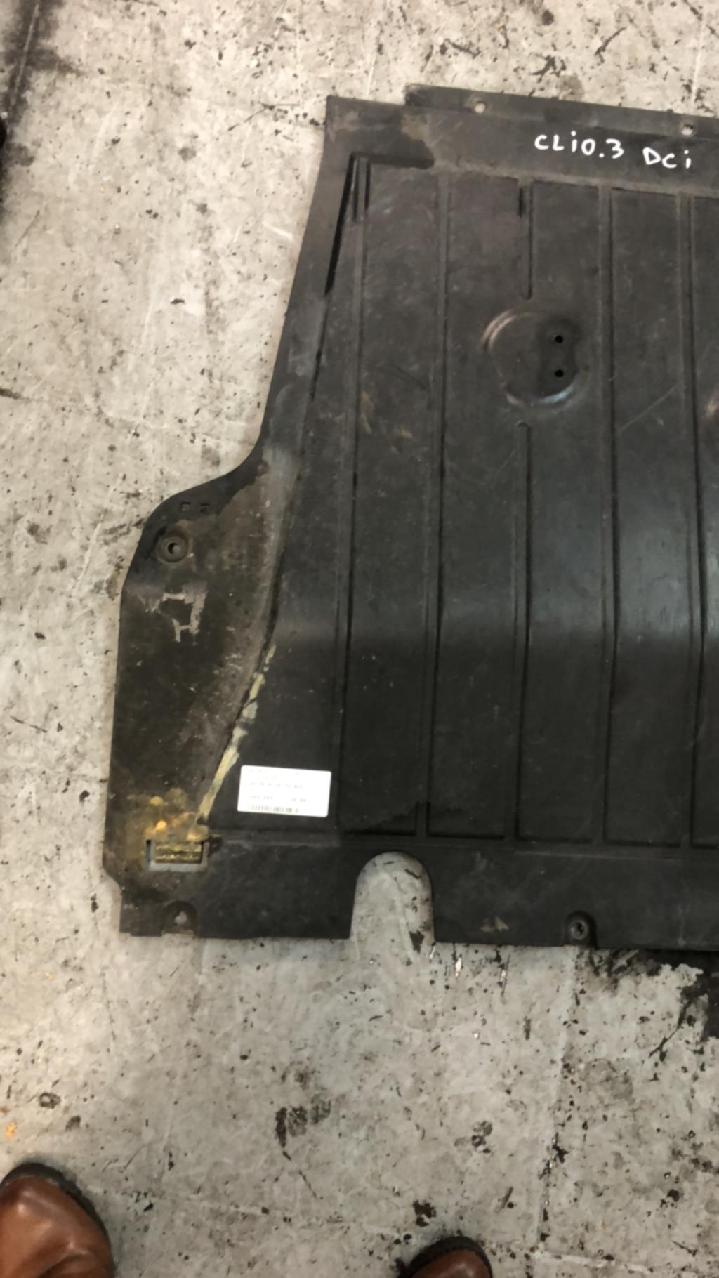 Cache sous moteur RENAULT CLIO 3 DCI  - 1