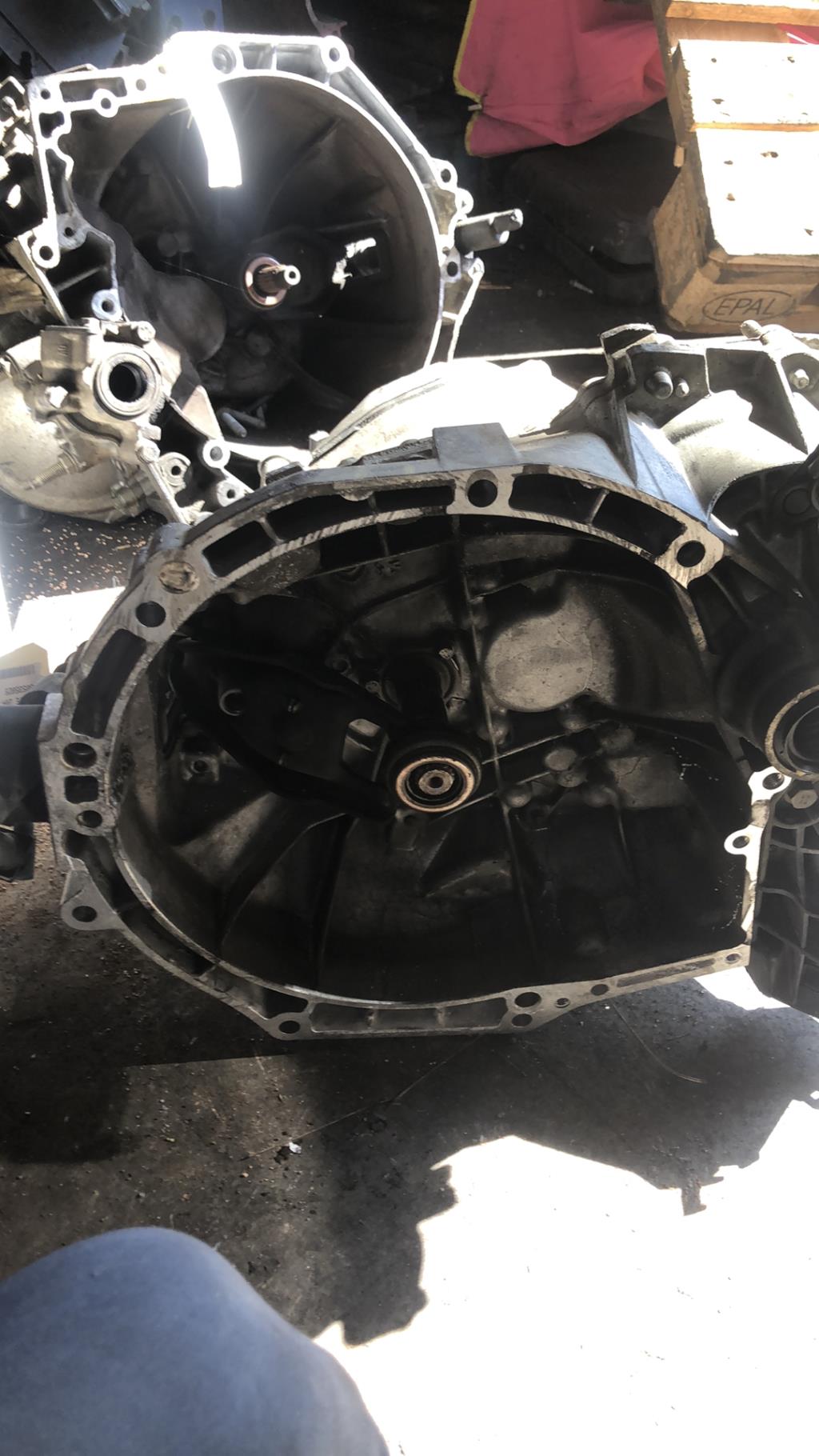 Boite de vitesses PEUGEOT 208 1 PHASE 2 Essence - 1
