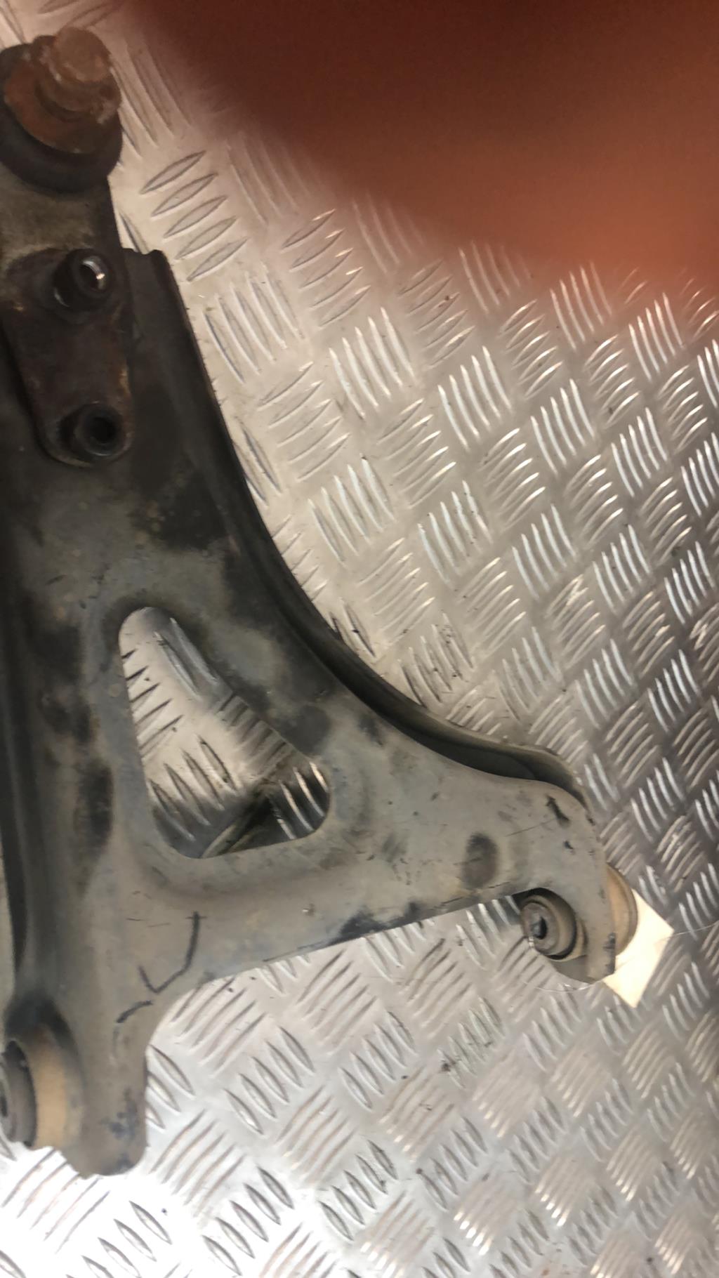 Triangle avant droit RENAULT TWINGO 1 PHASE 3 Essence - 1