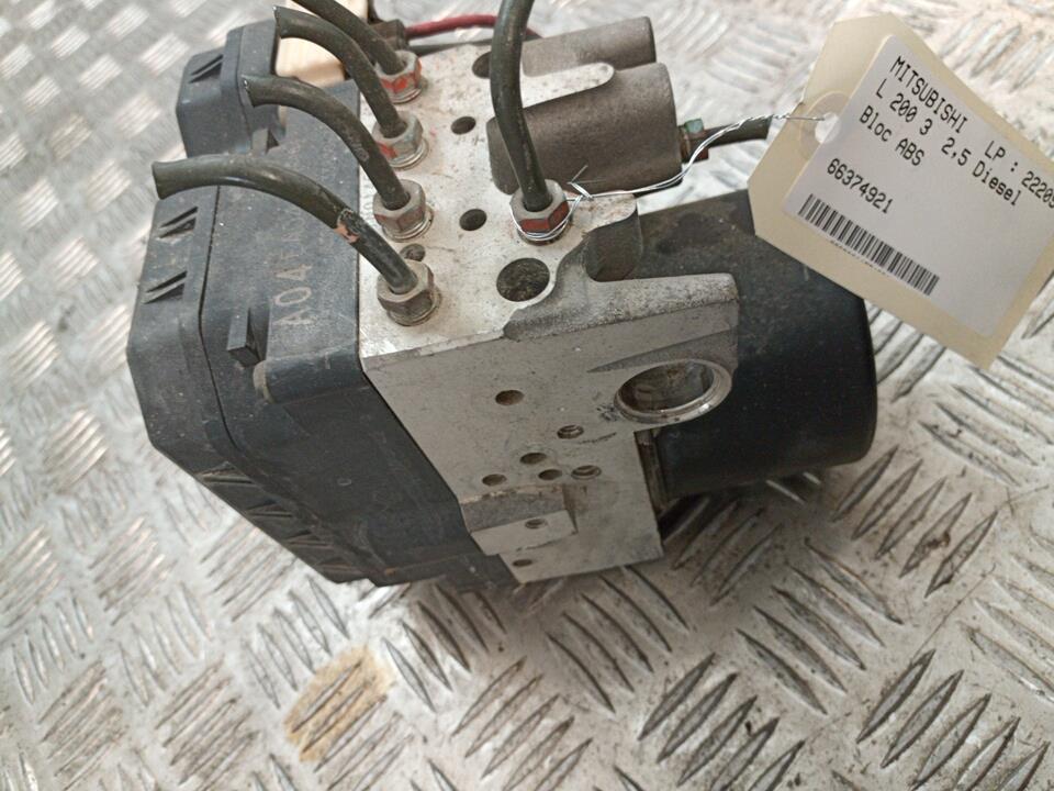 Bloc ABS (freins anti-blocage) MITSUBISHI L 200 3 Diesel - 1