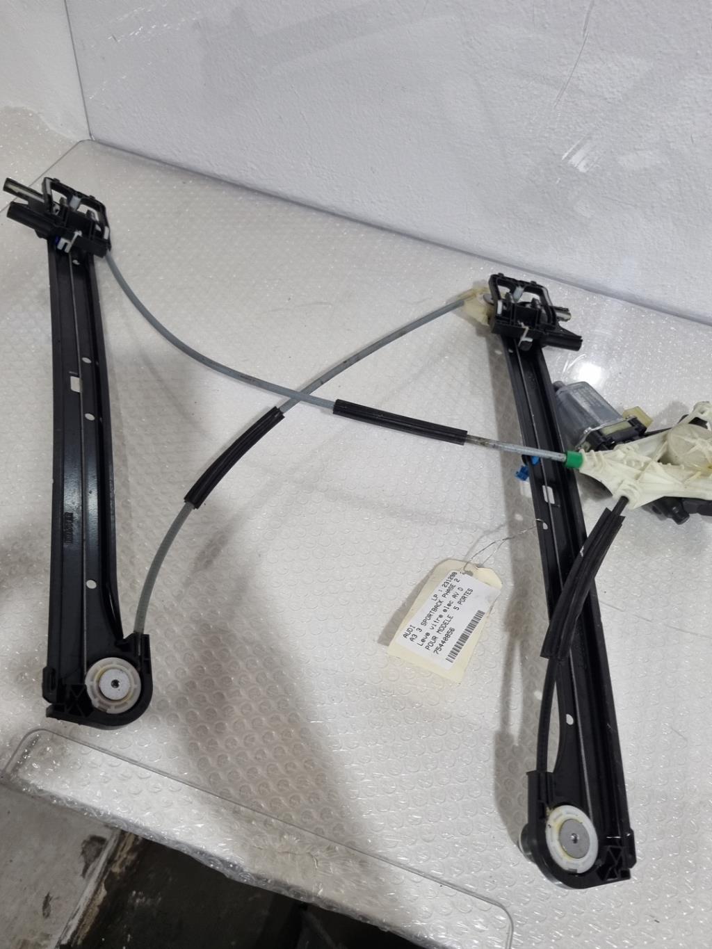 Leve vitre electrique avant droit AUDI A3 3 SPORTBACK PHASE 2 Essence - 1