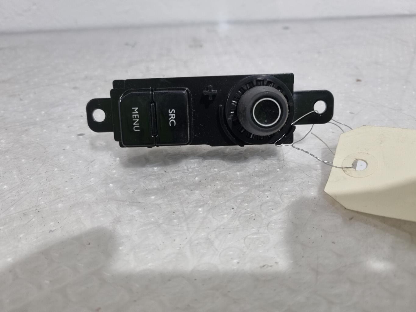 Commande autoradio PEUGEOT 2008 1 PHASE 1 Essence - 1