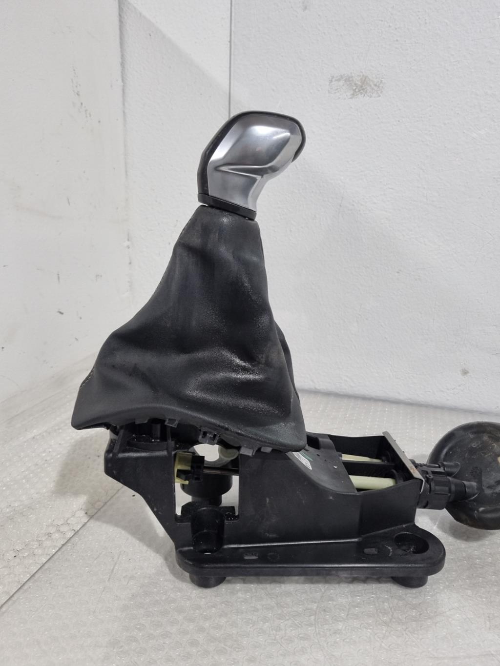 Levier de vitesses PEUGEOT 2008 1 PHASE 1 Essence - 1