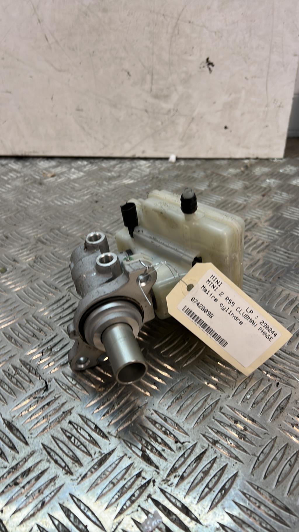 Maitre cylindre (freinage) MINI MINI 2 R55 CLUBMAN PHASE 2 BREAK Diesel - 1