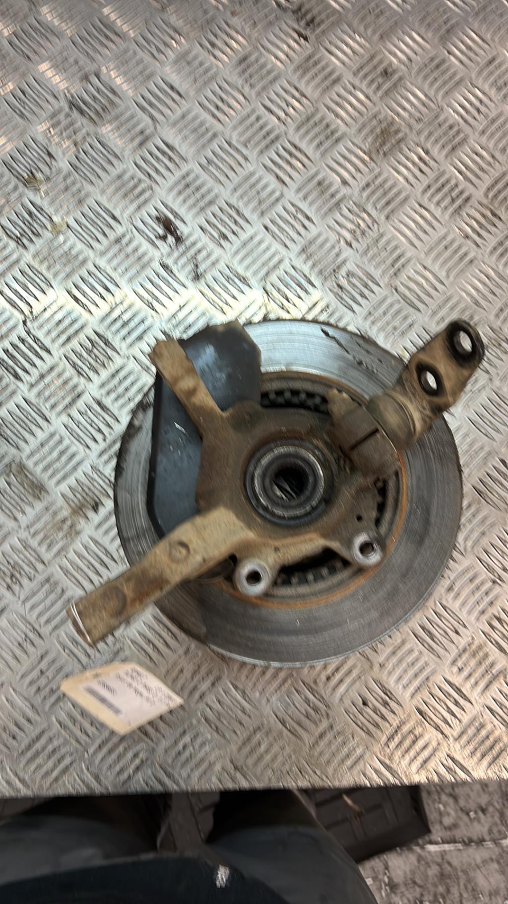 Pivot de moyeu avant droit RENAULT TWINGO 2 PHASE 2 Essence - 1