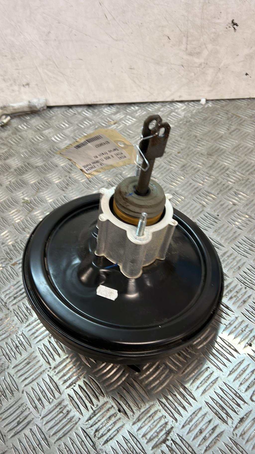 Servo frein avant MINI MINI 2 R55 CLUBMAN PHASE 2 BREAK Diesel - 1