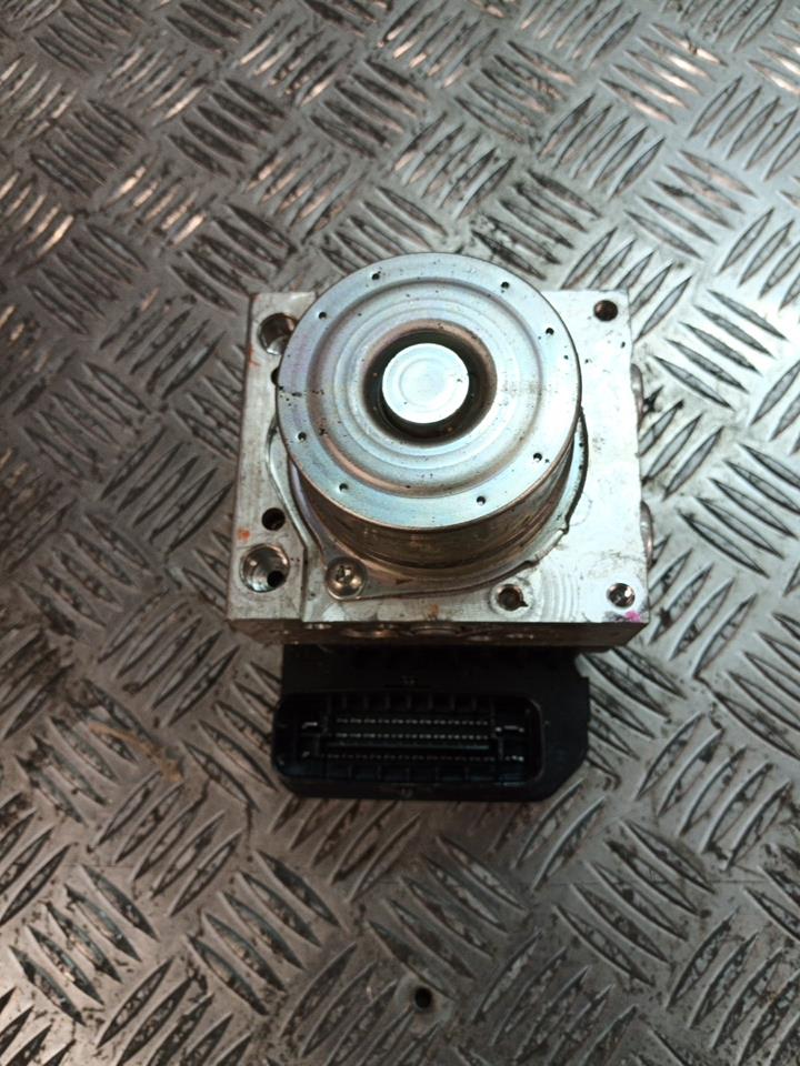 Bloc ABS (freins anti-blocage) MITSUBISHI L 200 4 Diesel - 1