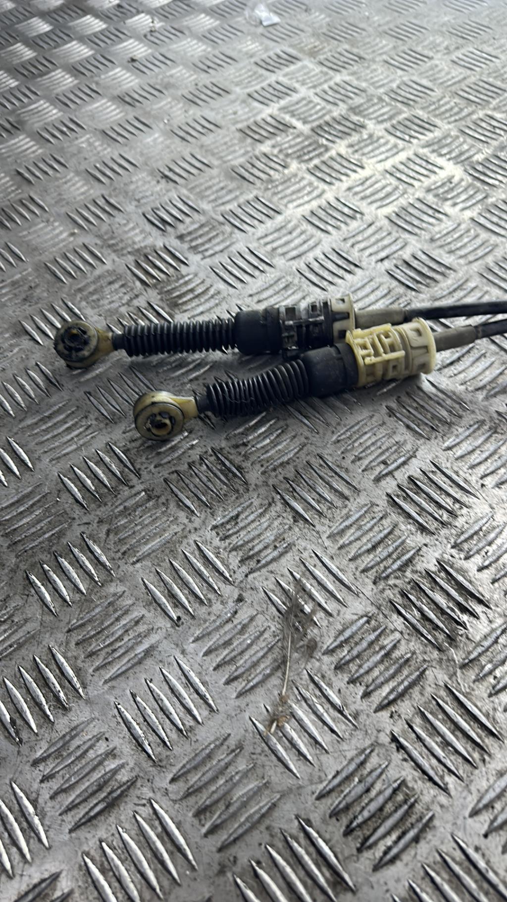 Cable levier de vitesses RENAULT CAPTUR 1 PHASE 1 Diesel - 1