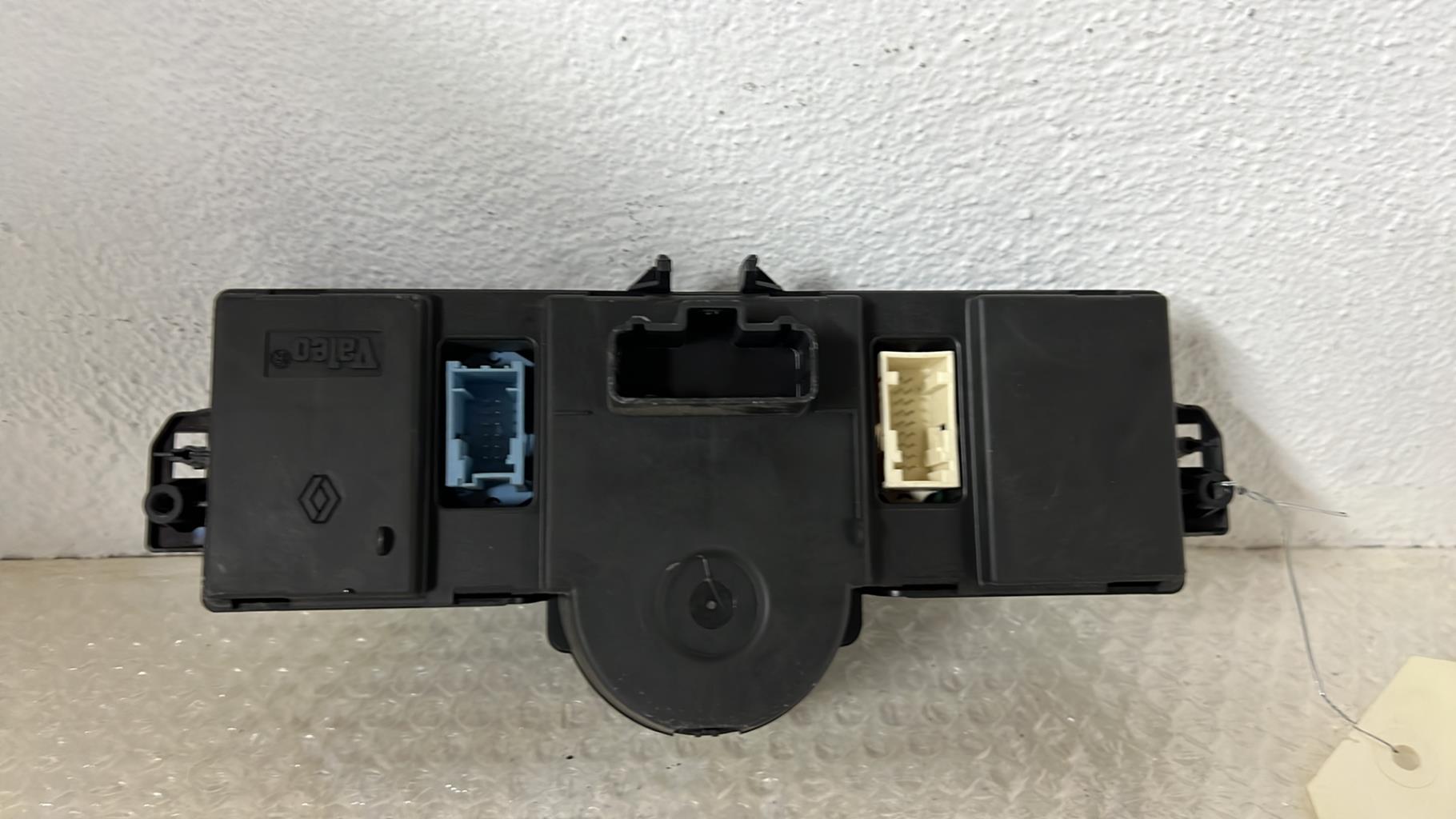 Commande chauffage RENAULT MODUS PHASE 1 Essence - 1