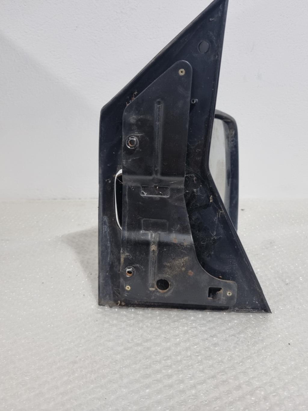 Retroviseur droit MERCEDES VITO 638 Diesel - 1