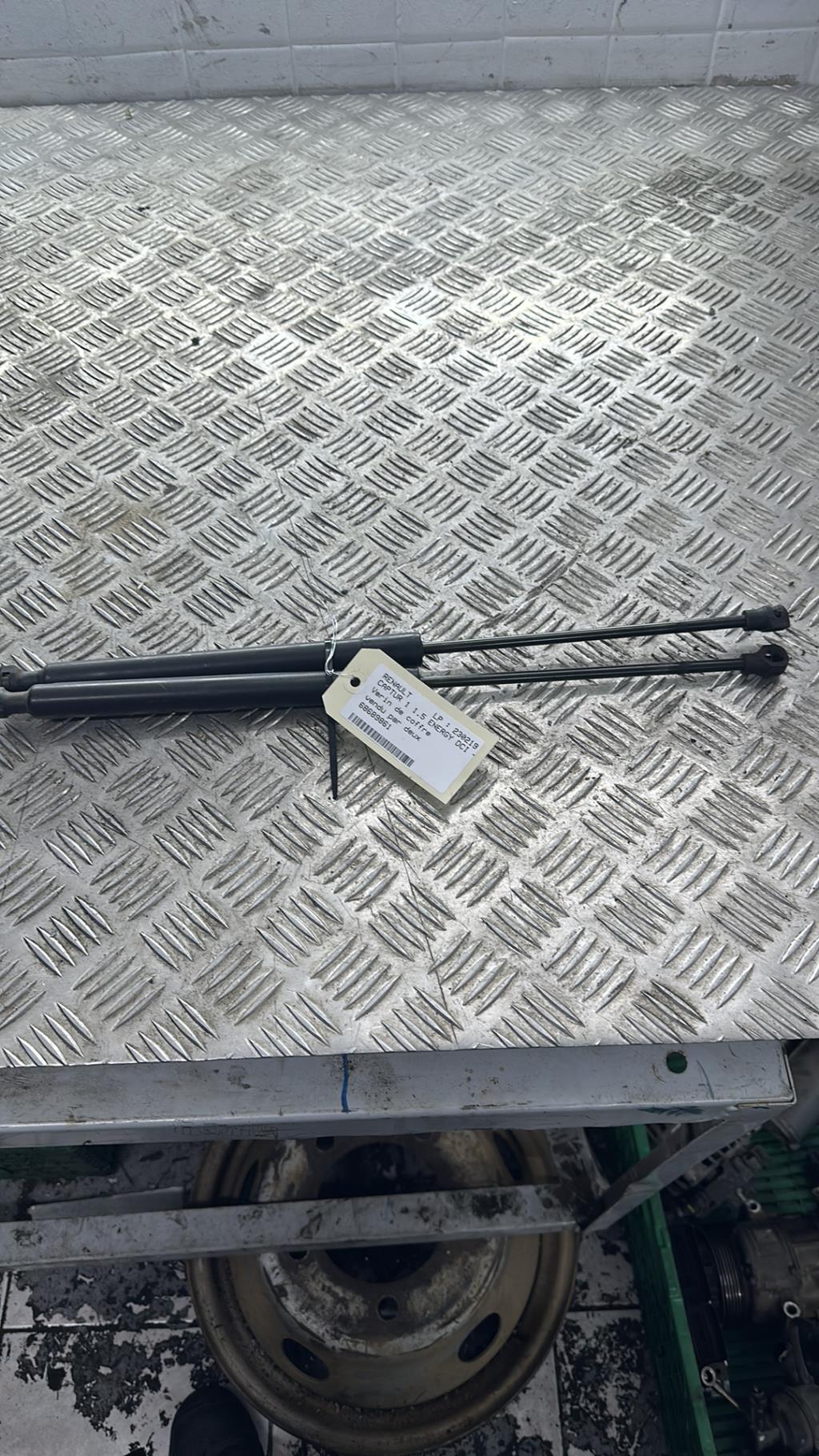 Verin de coffre RENAULT CAPTUR 1 PHASE 1 Diesel - 1