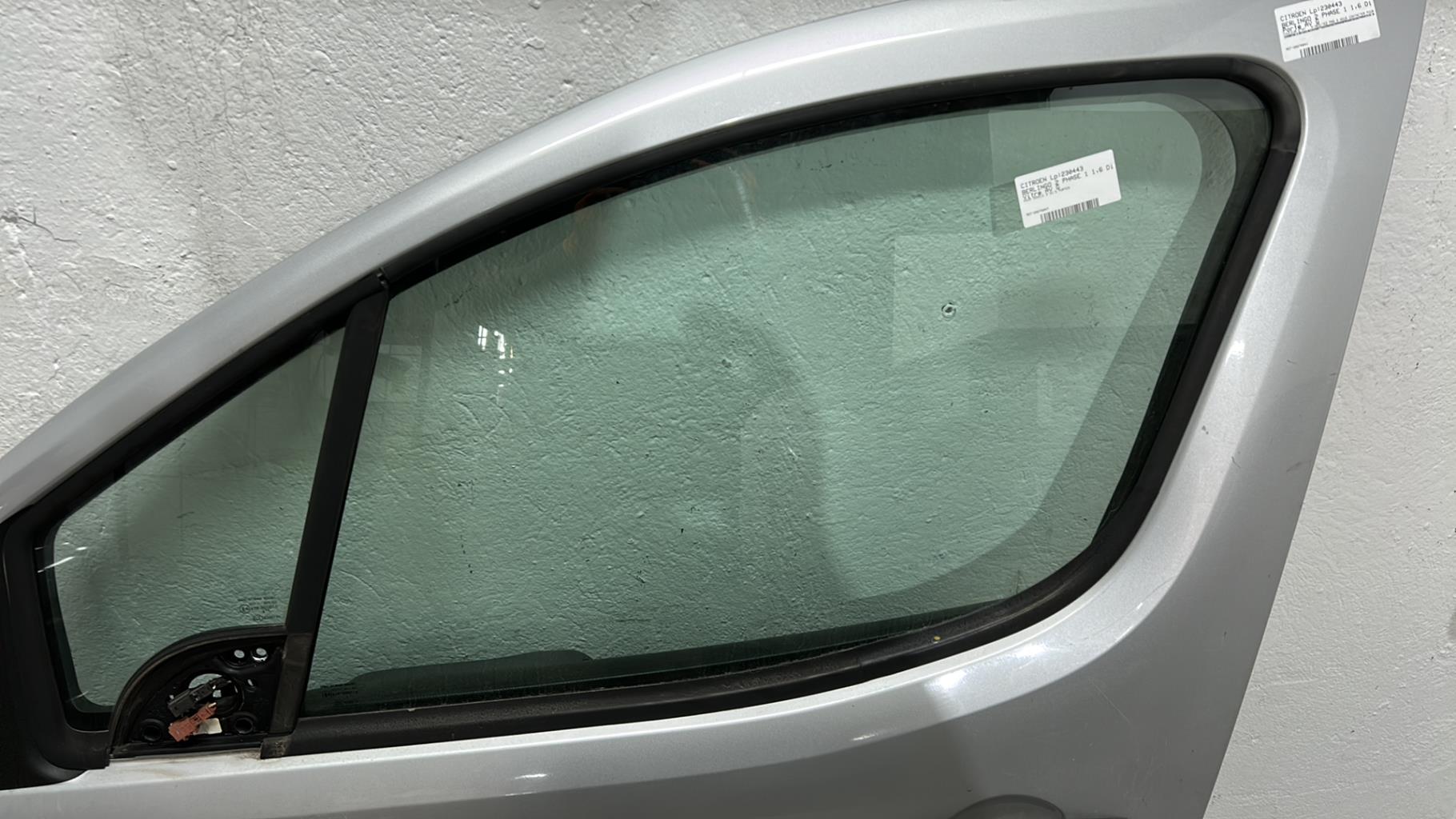 Vitre avant gauche CITROEN BERLINGO 2 PHASE 1 Diesel - 1