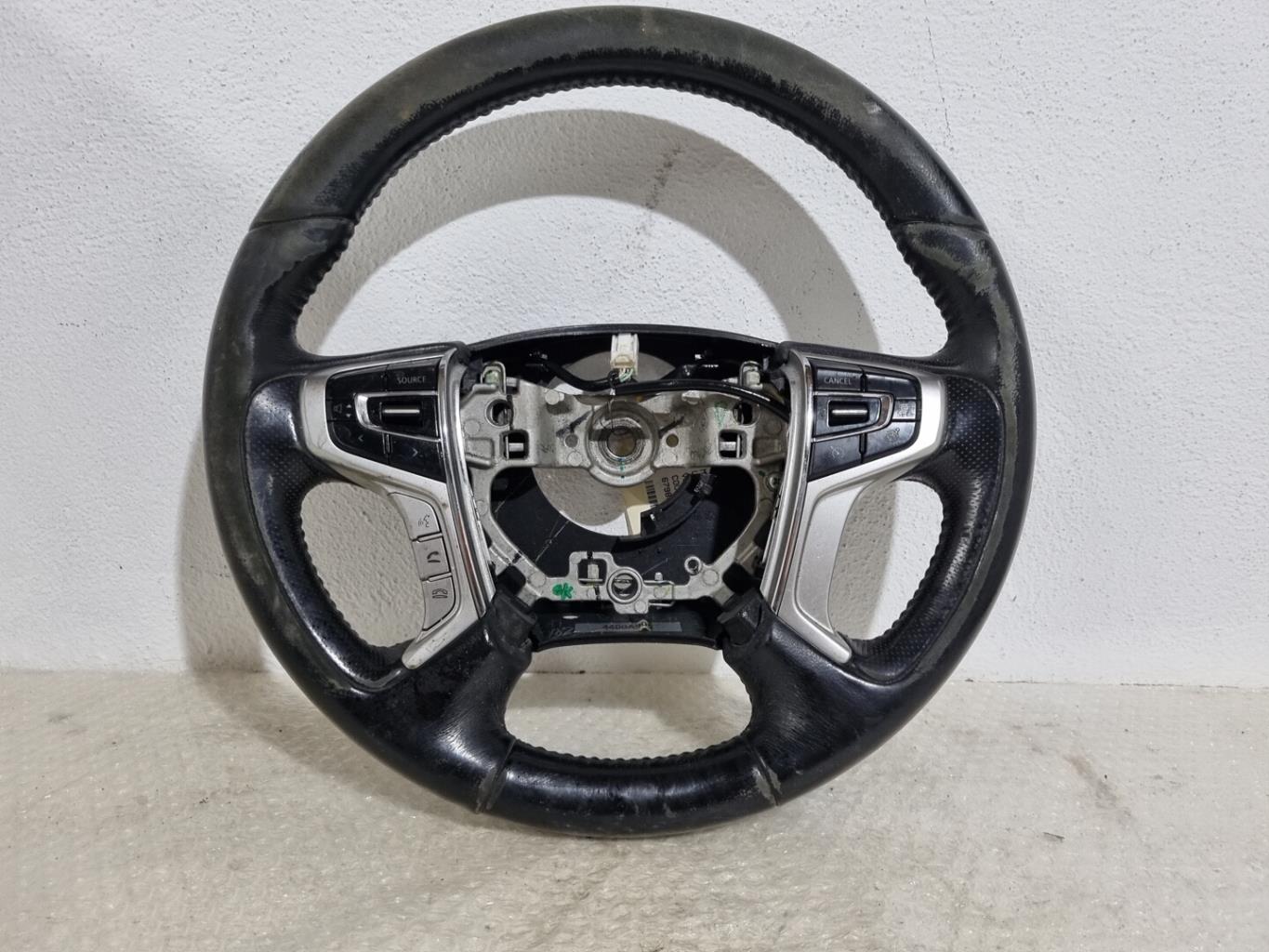 Volant MITSUBISHI L 200 4 Diesel - 1