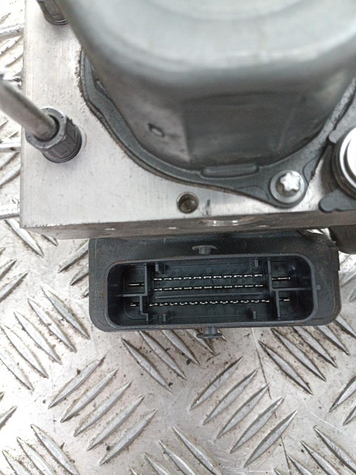 Bloc ABS (freins anti-blocage) RENAULT TWINGO 3 PHASE 1 Essence - 1