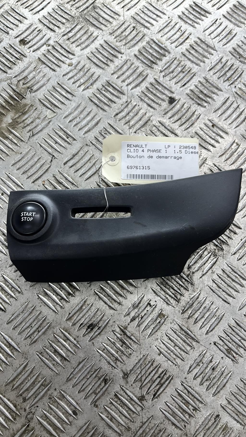 Bouton de demarrage RENAULT CLIO 4 PHASE 1 Diesel - 1