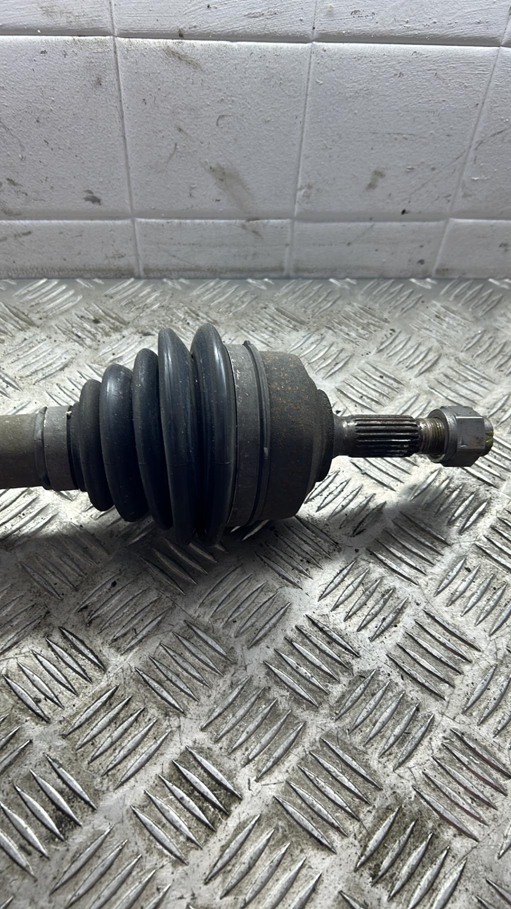 Cardan droit (transmission) CITROEN DS3 PHASE 1 Diesel - 1