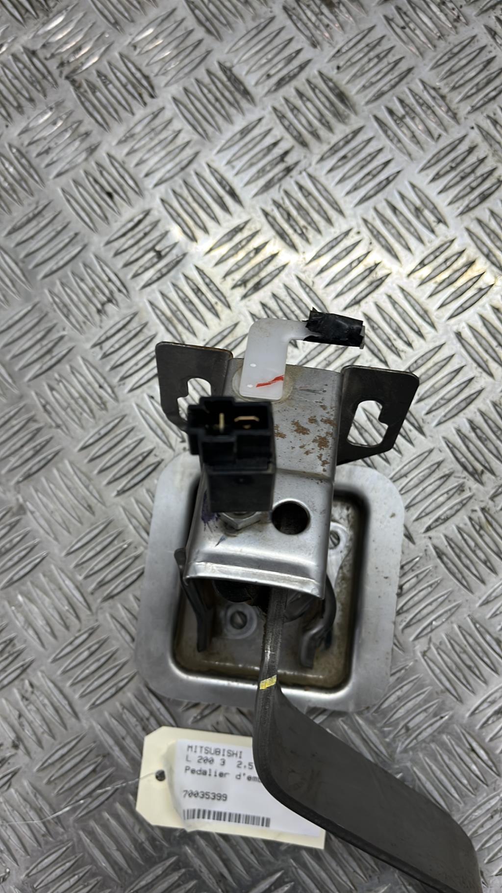 Pedale d'embrayage MITSUBISHI L 200 3 Diesel - 1