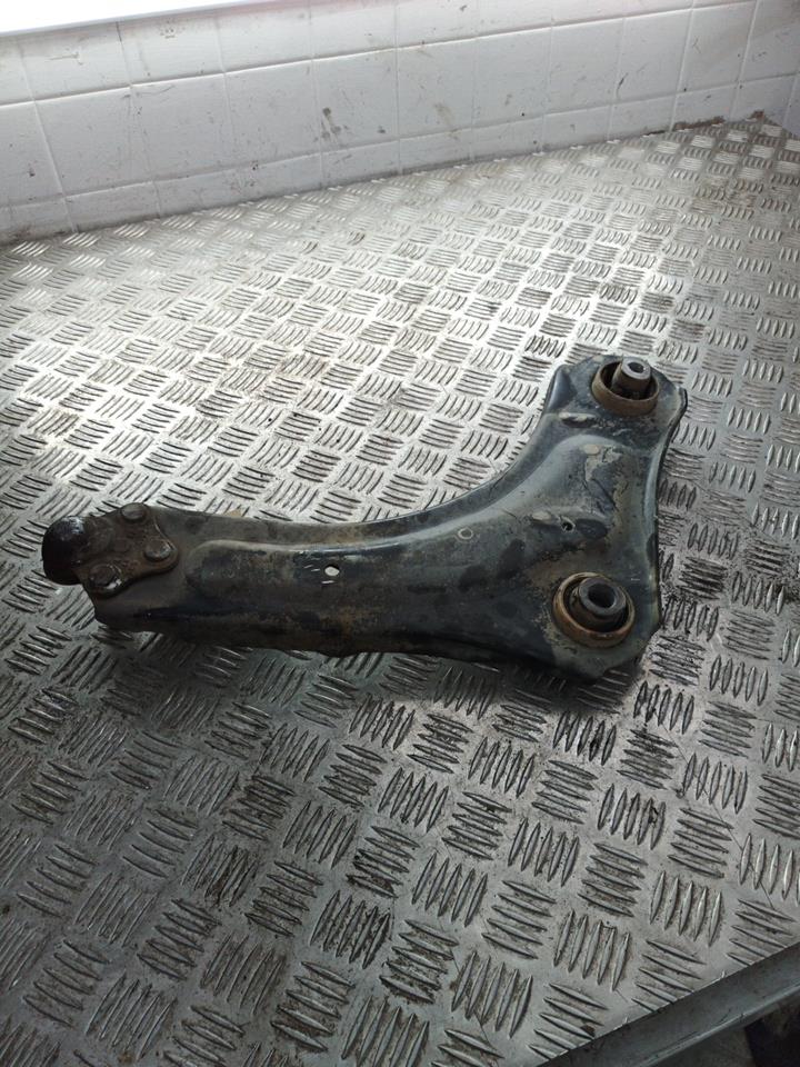 Triangle avant gauche RENAULT MEGANE 3 PHASE 1 COUPE Diesel - 1