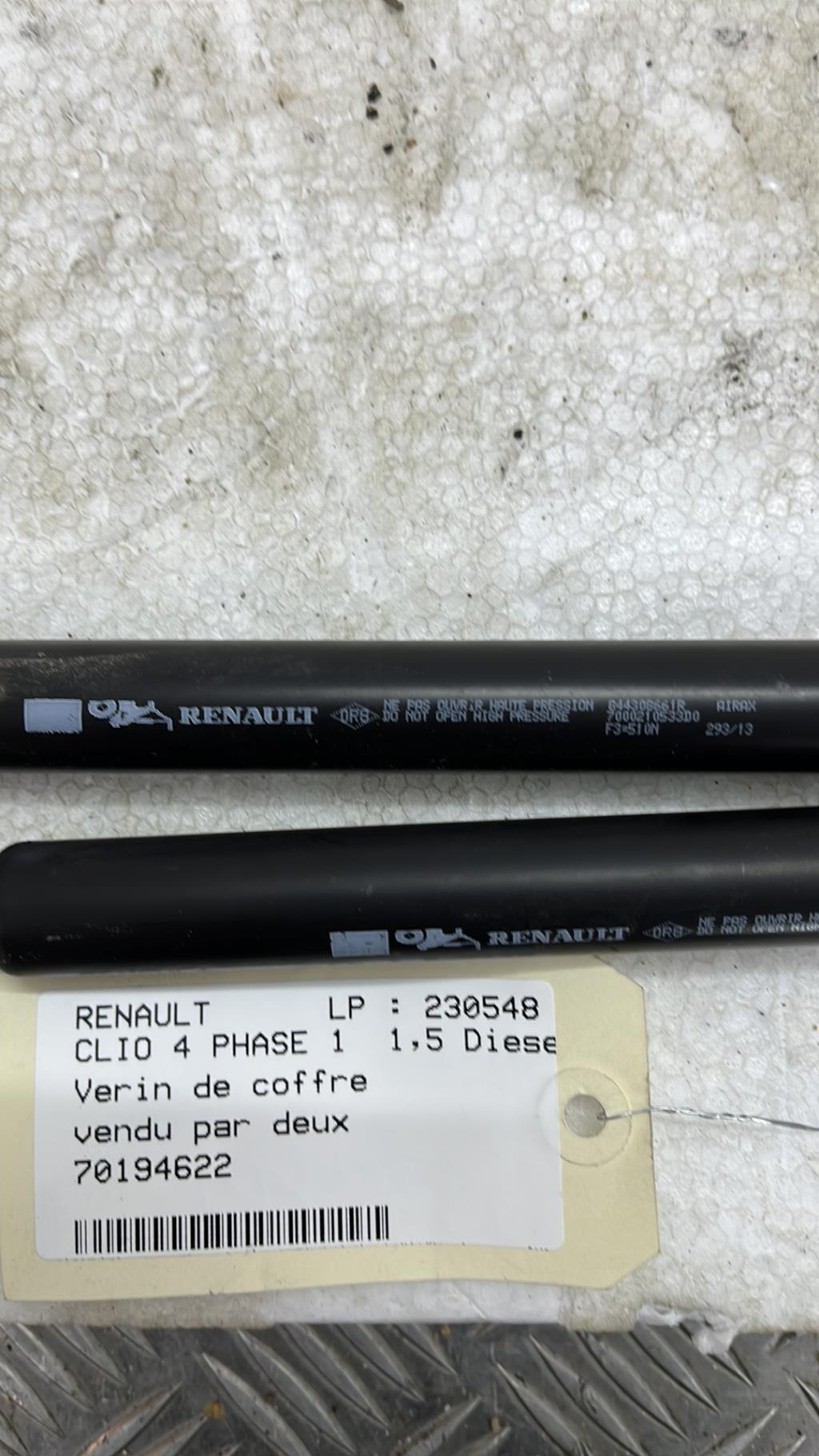 Verin de coffre RENAULT CLIO 4 PHASE 1 Diesel - 1