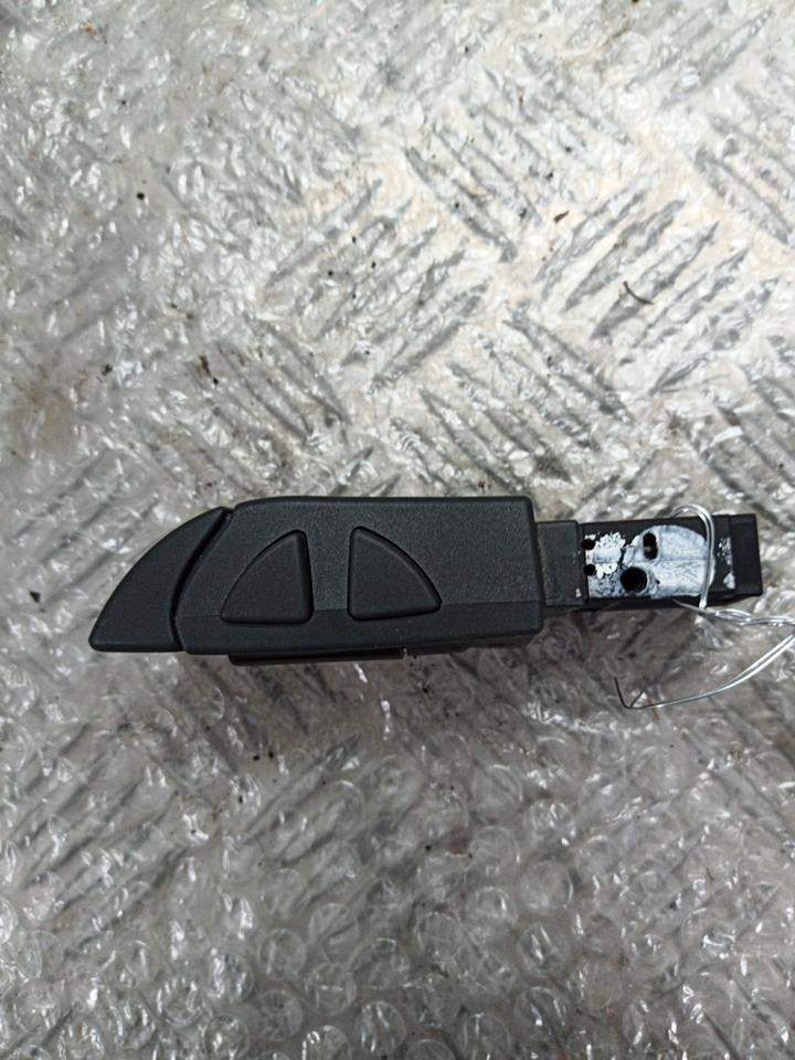 Commande autoradio RENAULT CLIO 4 PHASE 2 Essence - 1