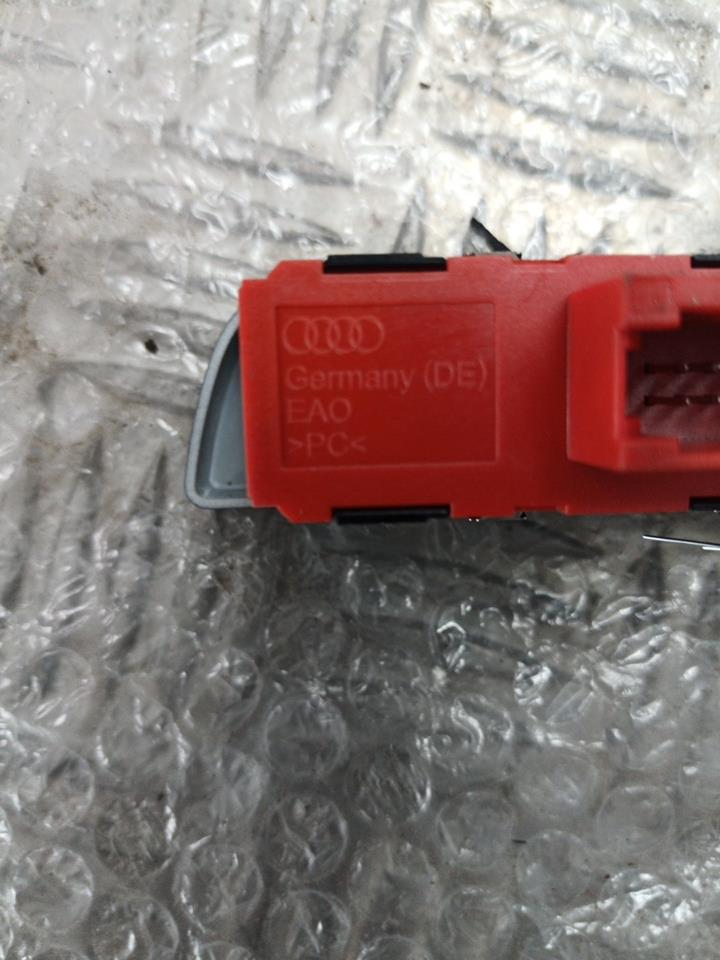 Commande degivrage lunette arriere AUDI A1 1 PHASE 1 Diesel - 1