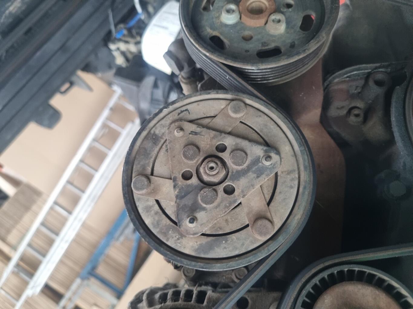 Compresseur clim AUDI A3 1 PHASE 1 Essence - 1