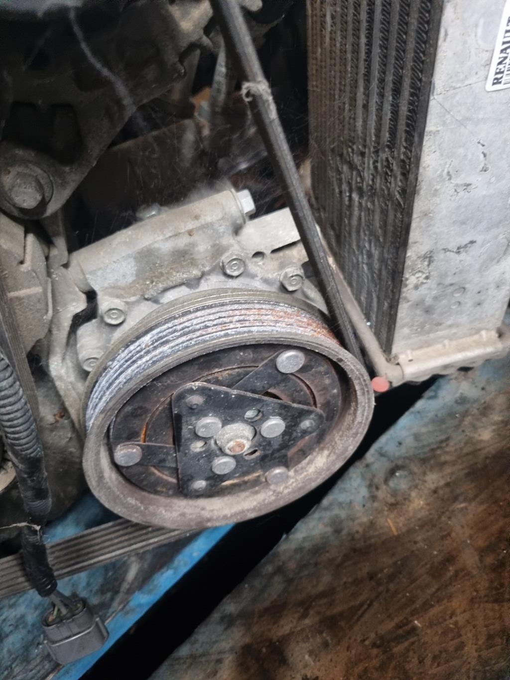 Compresseur clim RENAULT KANGOO 2 PHASE 1 Diesel - 1