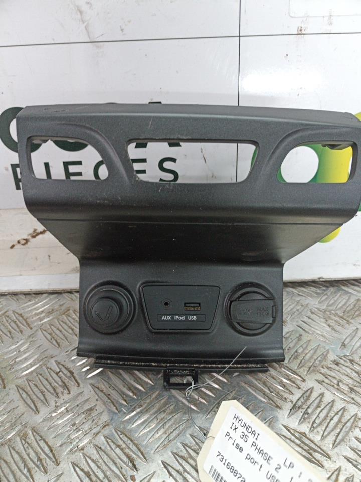 Prise port USB HYUNDAI IX 35 PHASE 2 Diesel - 1