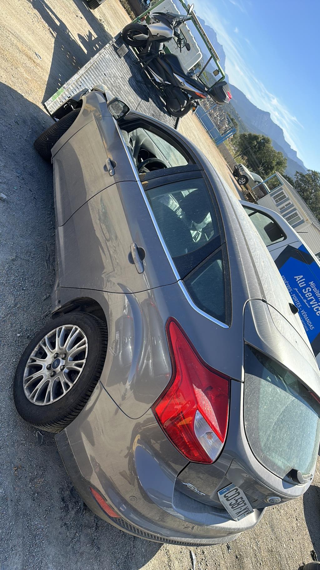Vitre arriere gauche FORD FOCUS 3 PHASE 1 Diesel - 1