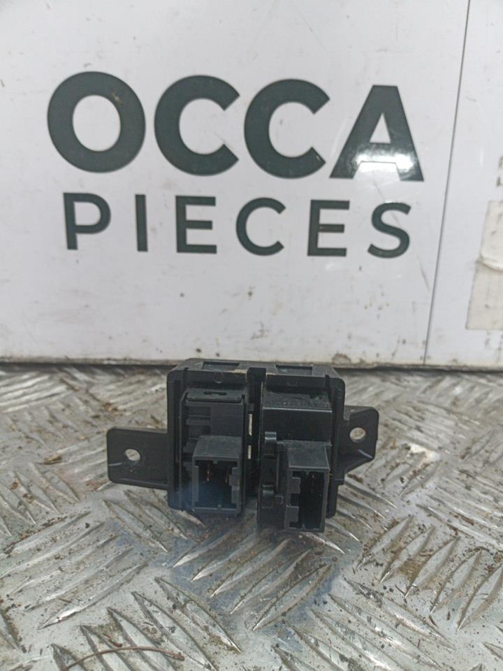 Bouton/Interrupteur NISSAN MICRA 4 PHASE 1 Essence - 1