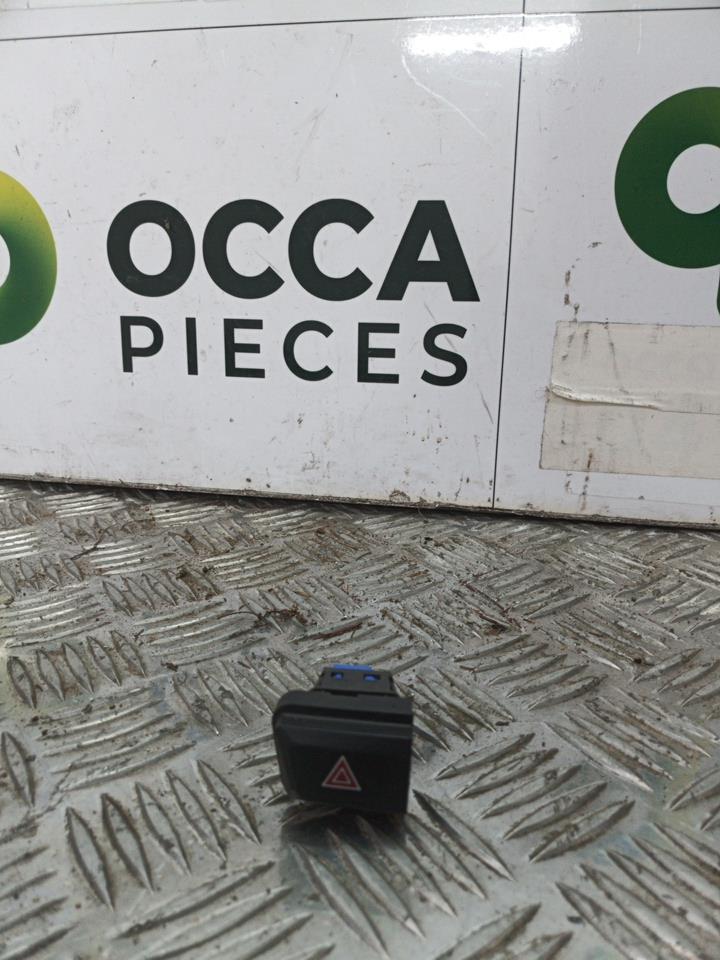 Bouton de warning PEUGEOT 208 1 PHASE 2 Diesel - 1