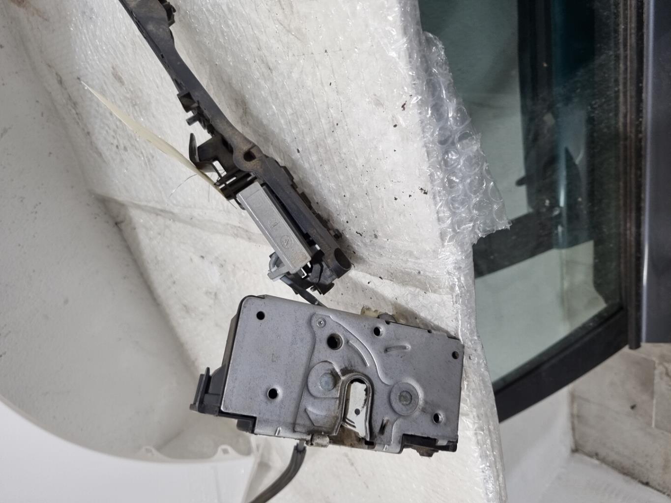 Serrure arriere droit OPEL CORSA E Essence - 1