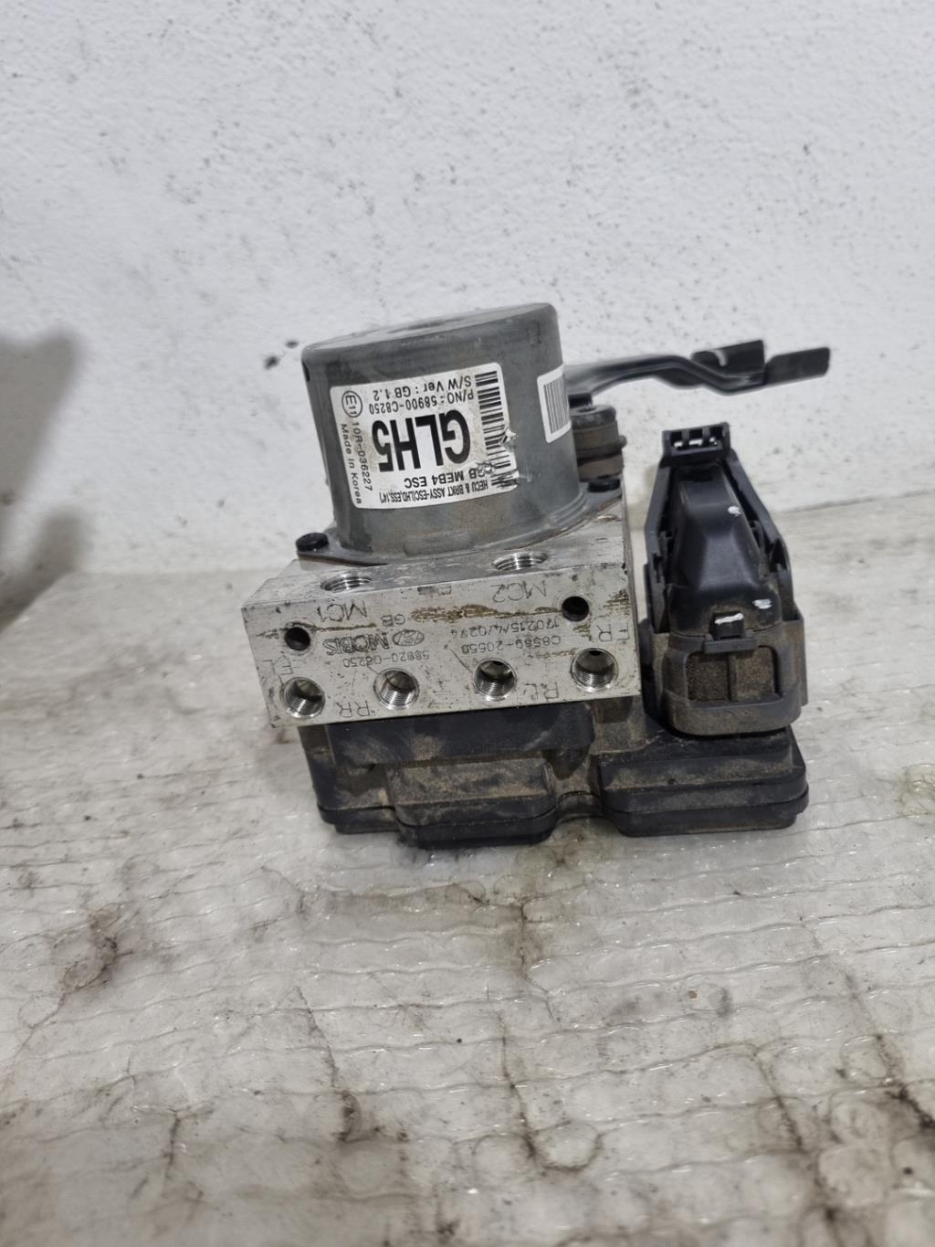 Bloc ABS (freins anti-blocage) HYUNDAI I 20 2 PHASE 1 Essence - 1