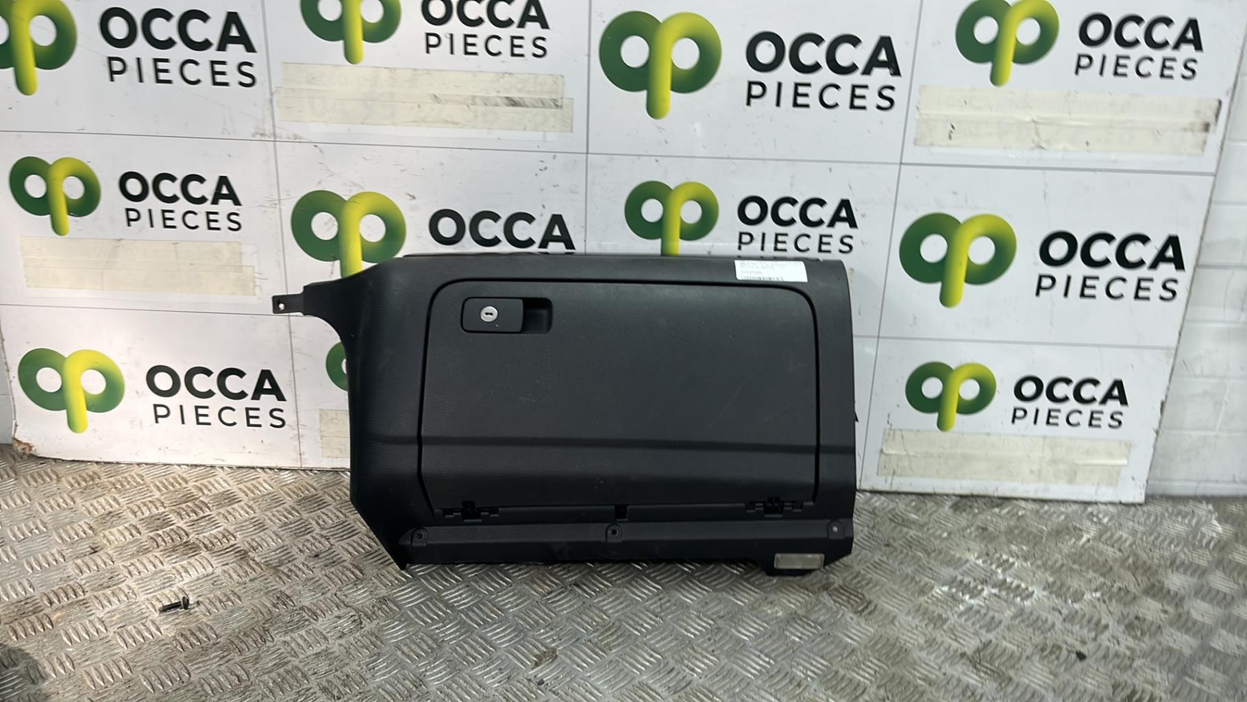 Boite a gants VOLKSWAGEN GOLF 6 Diesel - 1