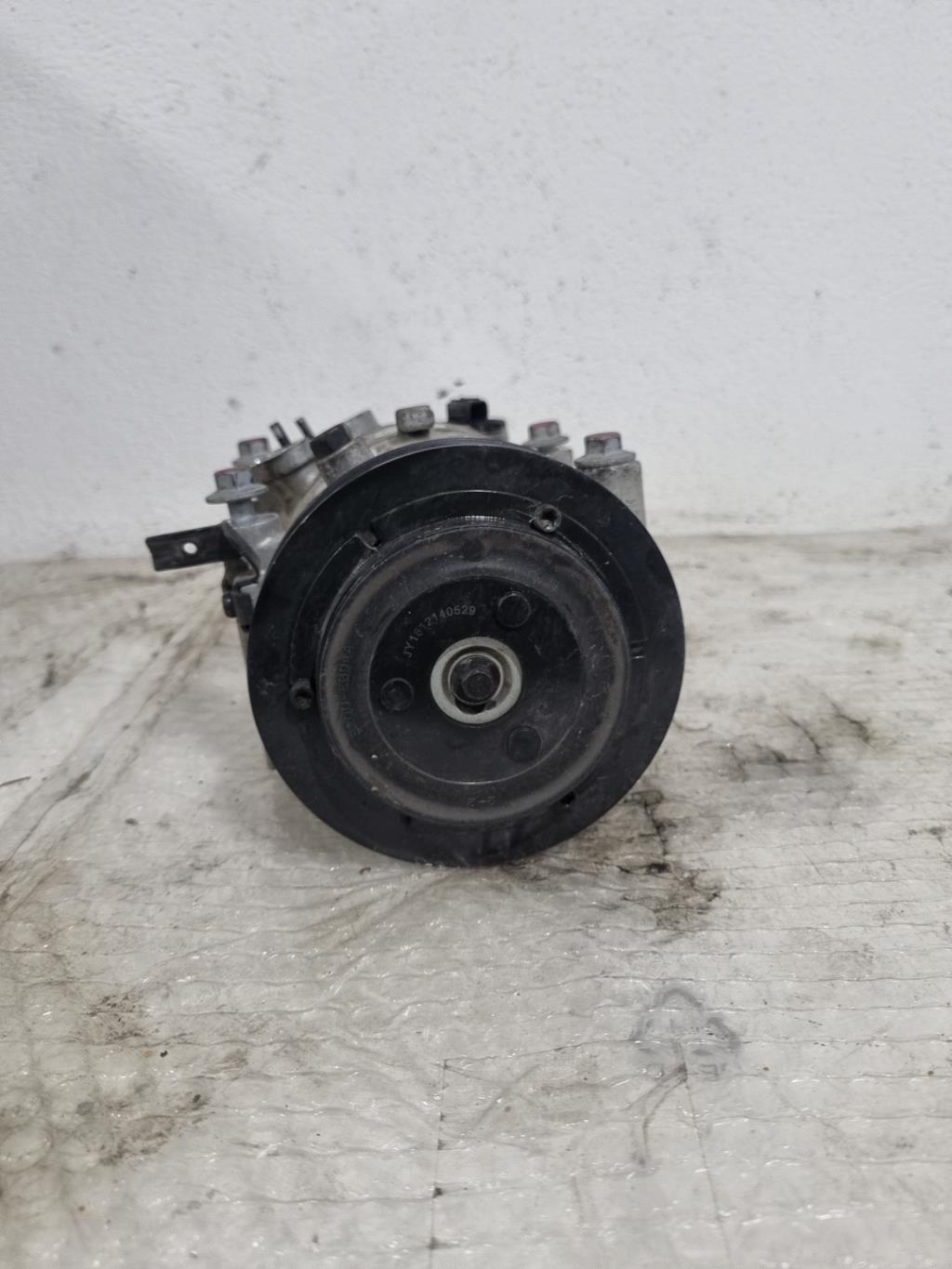 Compresseur clim HYUNDAI I 20 2 PHASE 1 Essence - 1