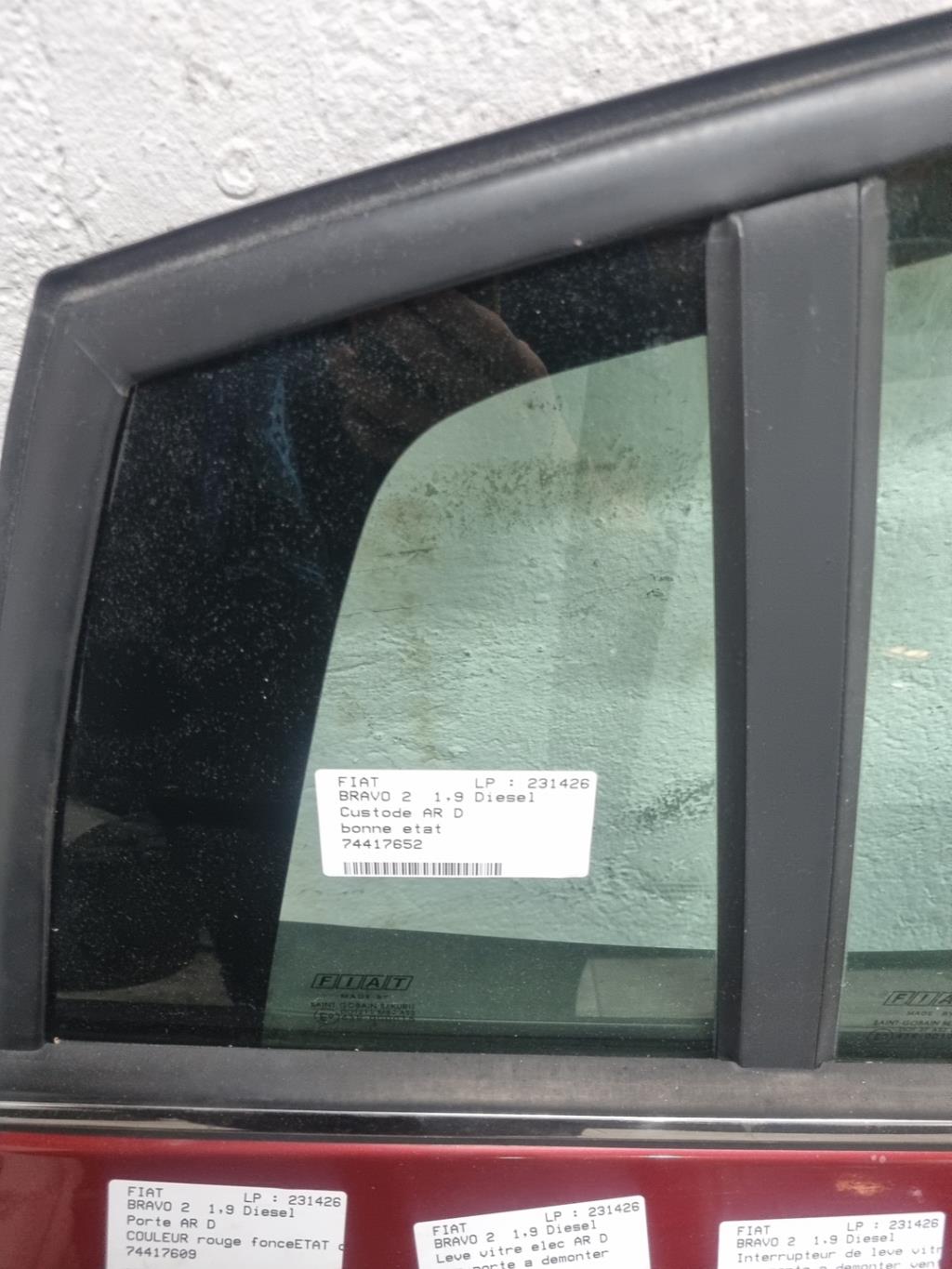 Custode arriere droit (porte) FIAT BRAVO 2 Diesel - 1