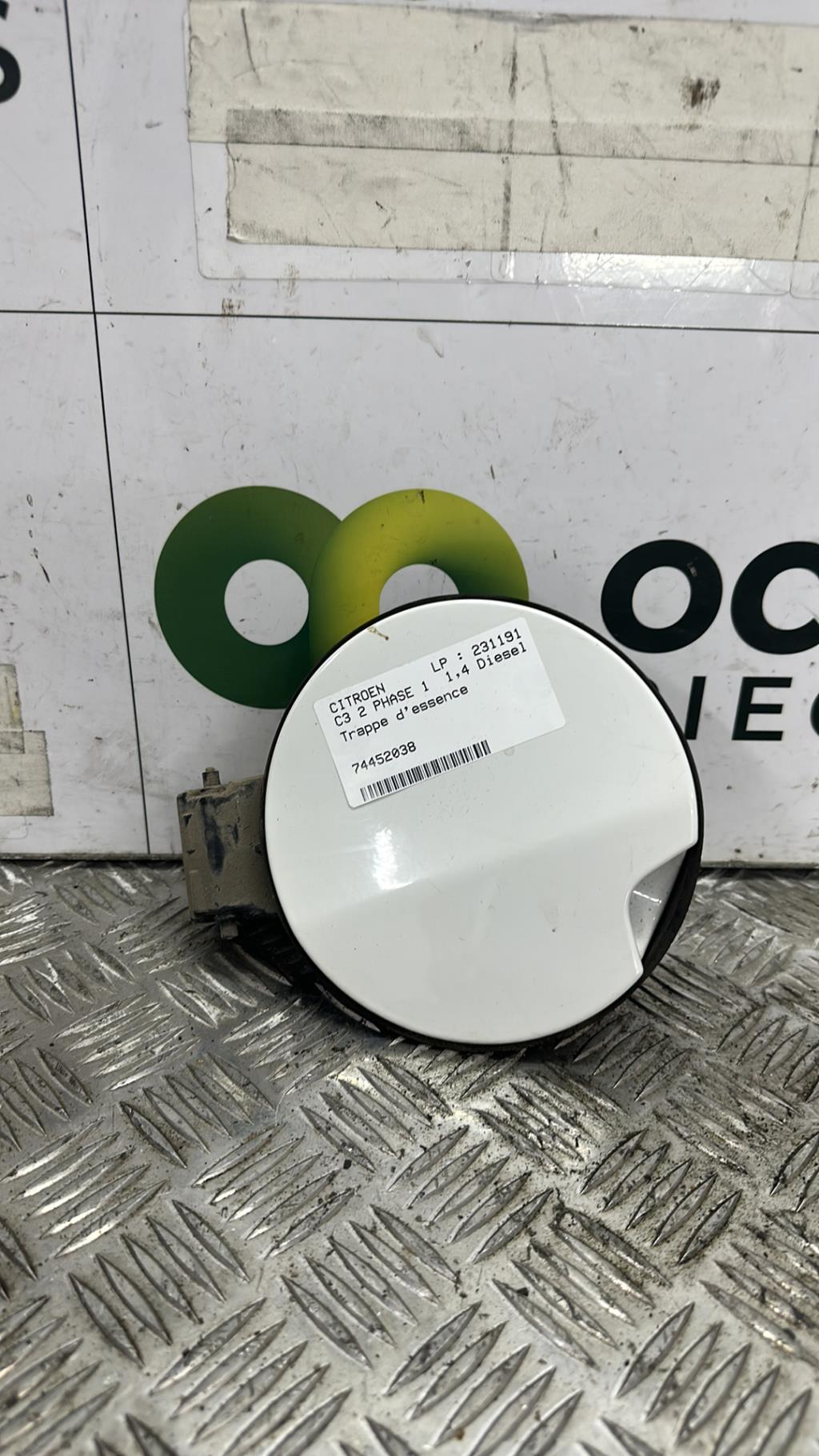 Trappe d'essence CITROEN C3 2 PHASE 1 Diesel - 1