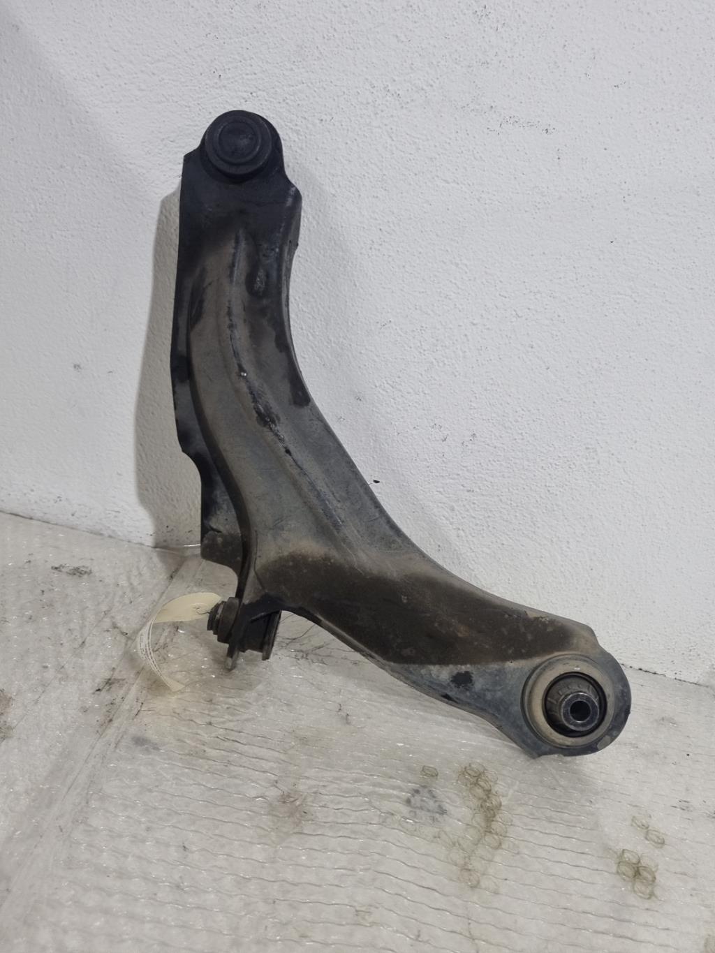 Triangle avant gauche RENAULT CLIO 4 PHASE 1 Essence - 1