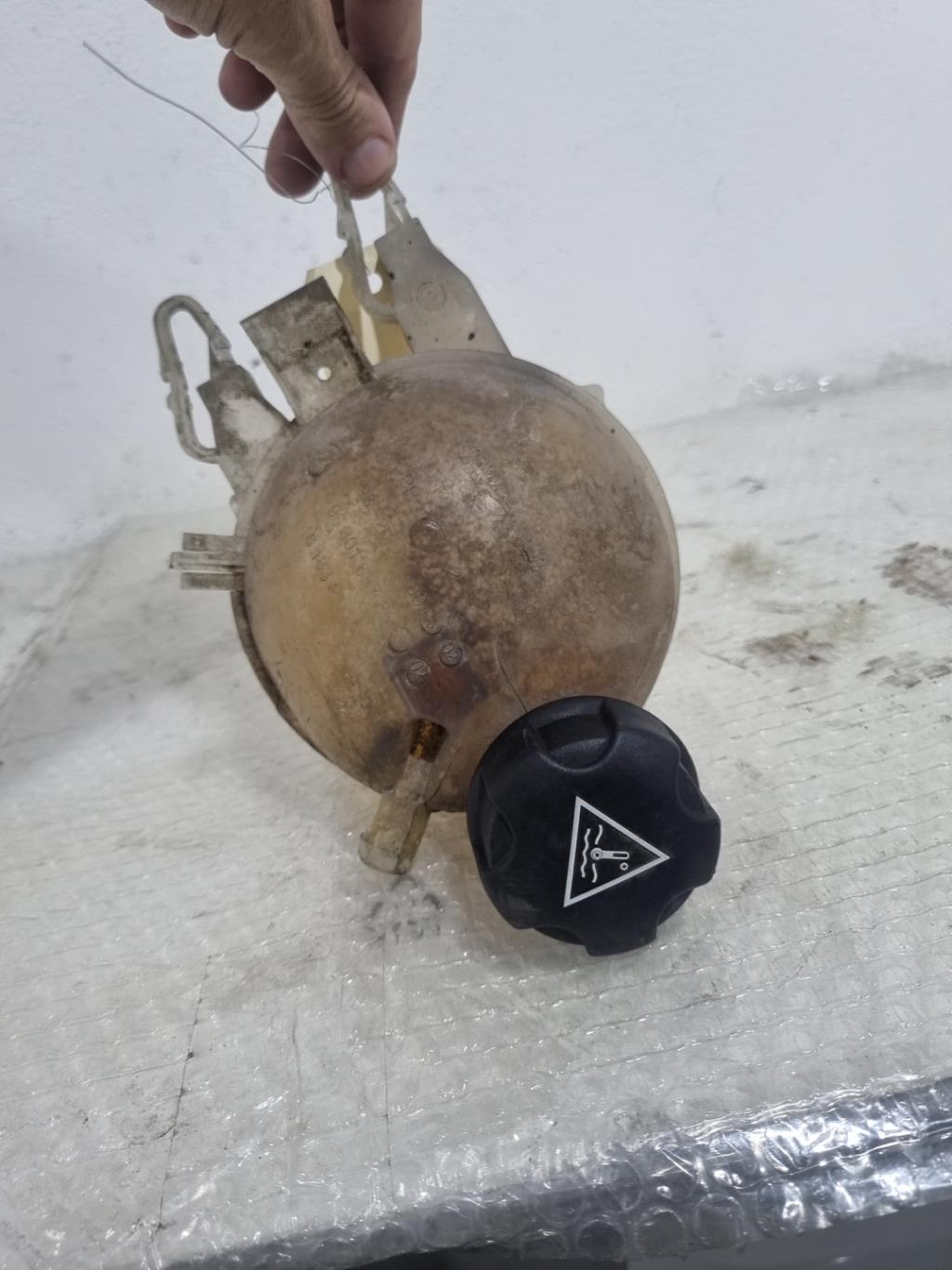 Vase d'expansion PEUGEOT 208 1 PHASE 1 Diesel - 1